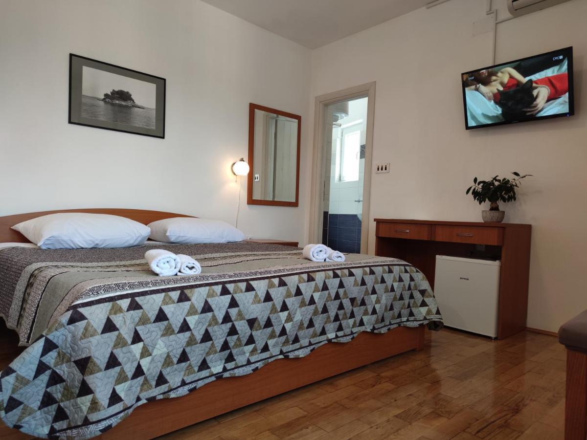 Pansion Alen - Dugi Otok Bed & Breakfast Luka  Bagian luar foto