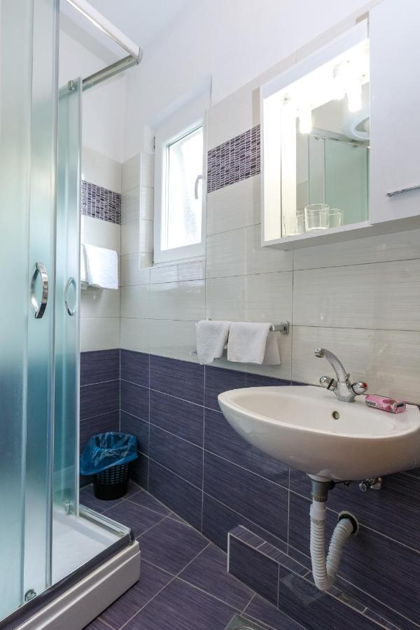 Pansion Alen - Dugi Otok Bed & Breakfast Luka  Bagian luar foto