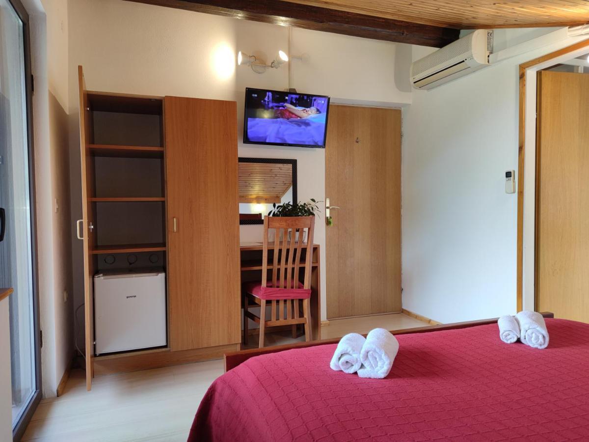 Pansion Alen - Dugi Otok Bed & Breakfast Luka  Bagian luar foto