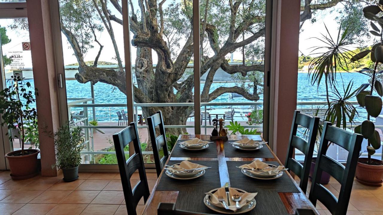 Pansion Alen - Dugi Otok Bed & Breakfast Luka  Bagian luar foto